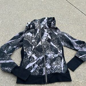 lululemon jacket